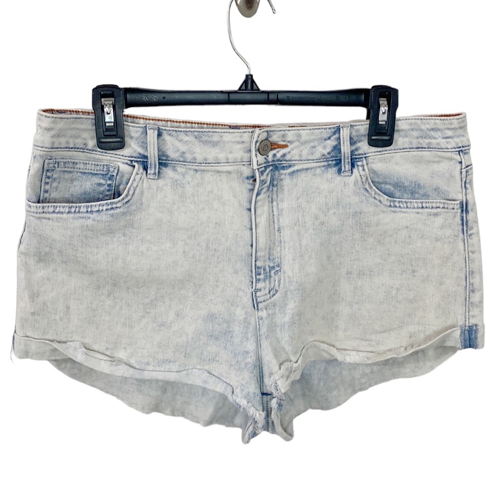 Dittos denim acid wash high-rise mini shorts with rolled hem size 31